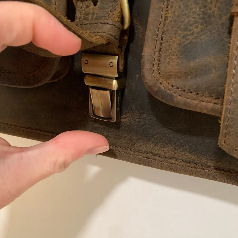 KomalC | Buffalo leather vintage saddle satchel bag